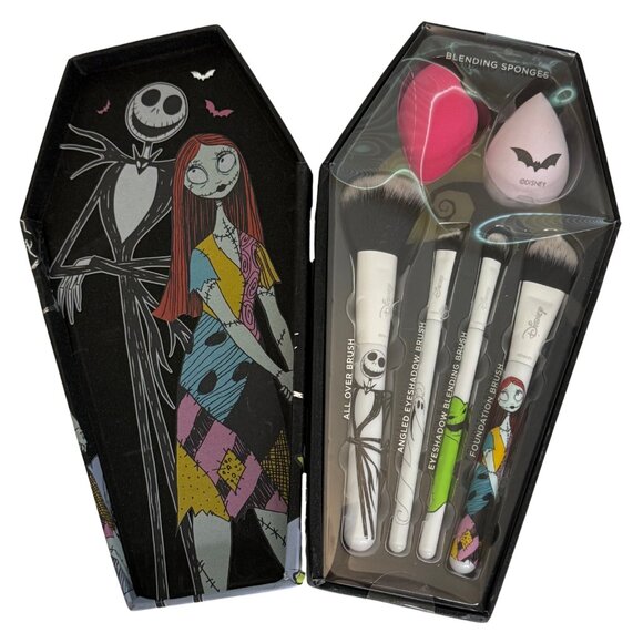 The Nightmare Before Christmas Makeup Brush & Blending Set with Keepsake Box - Picture 1 of 8